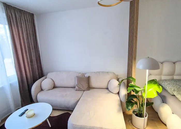 Sarka アパート *